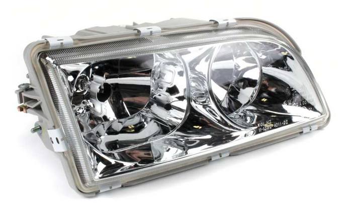 Volvo Headlight Assembly - Passenger Side (Halogen) (Chrome Bezel) 30865268 - URO Parts 30865268